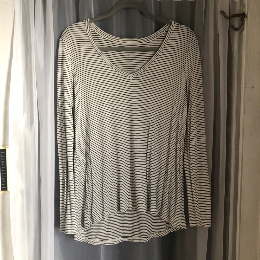 American Eagle Soft and Sexy long sleeve